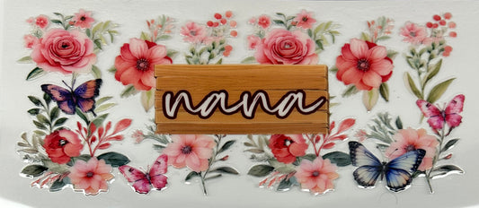 D019 Nana with flowers